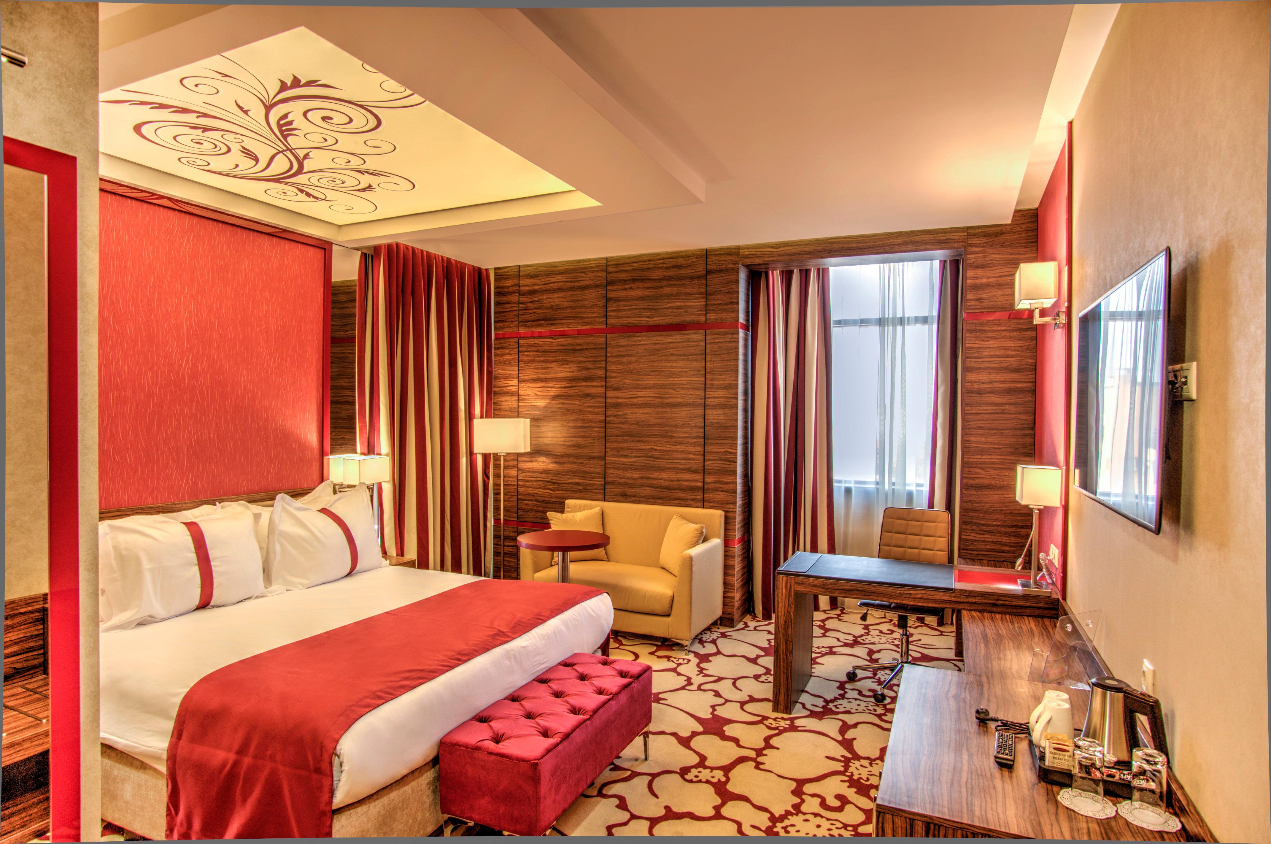 Holiday Inn Plovdiv By Ihg Экстерьер фото