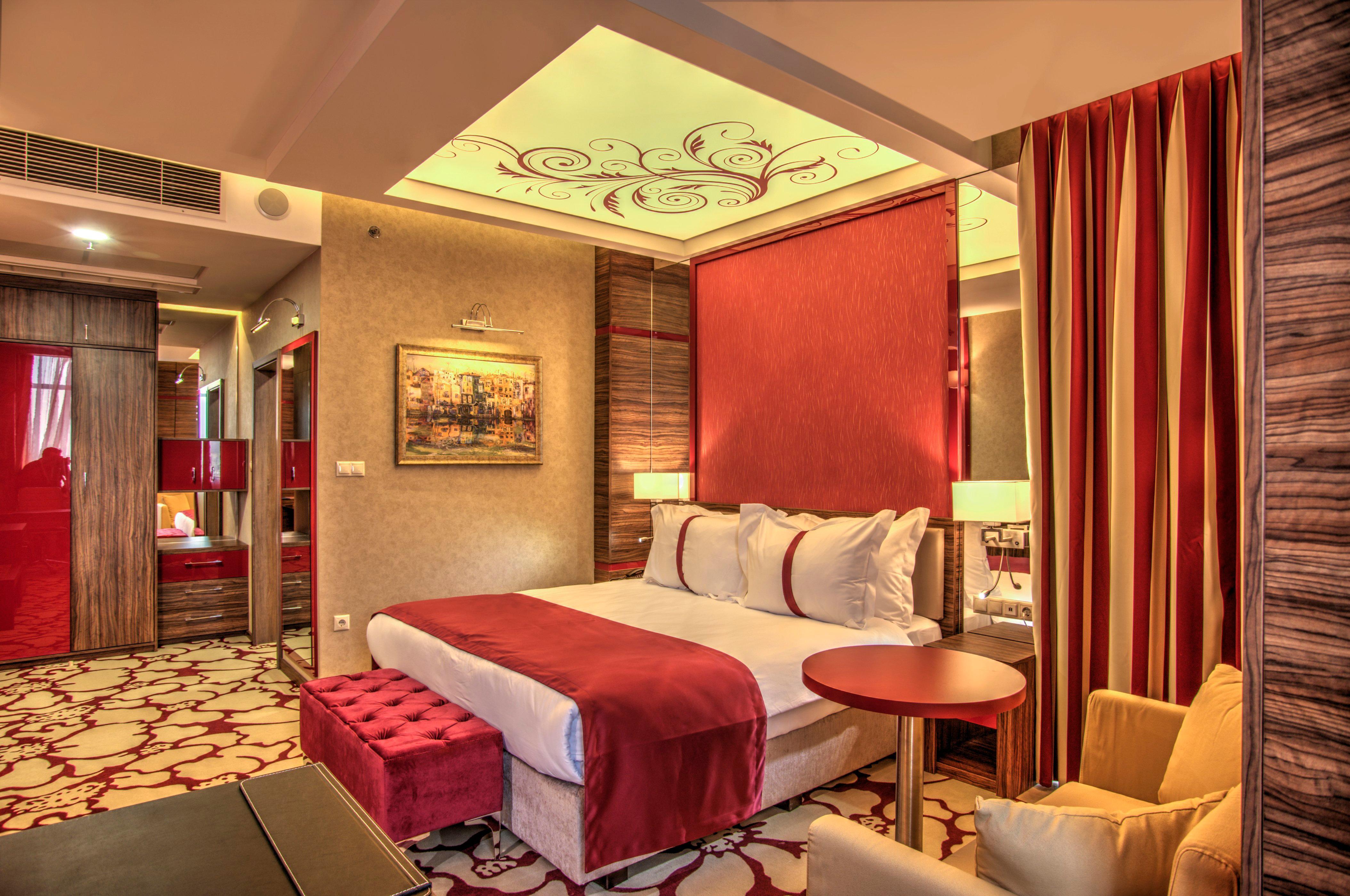 Holiday Inn Plovdiv By Ihg Экстерьер фото