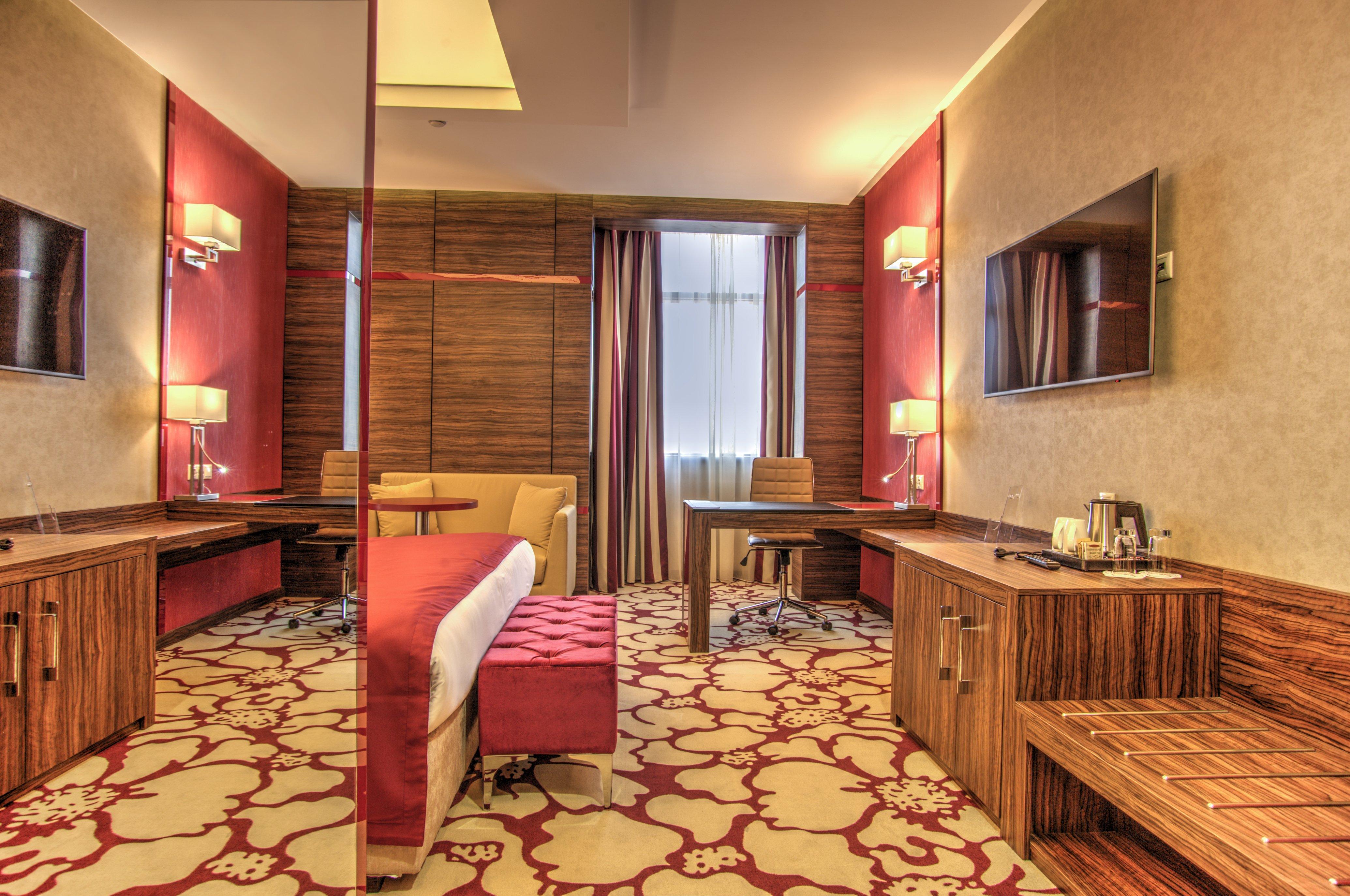 Holiday Inn Plovdiv By Ihg Экстерьер фото