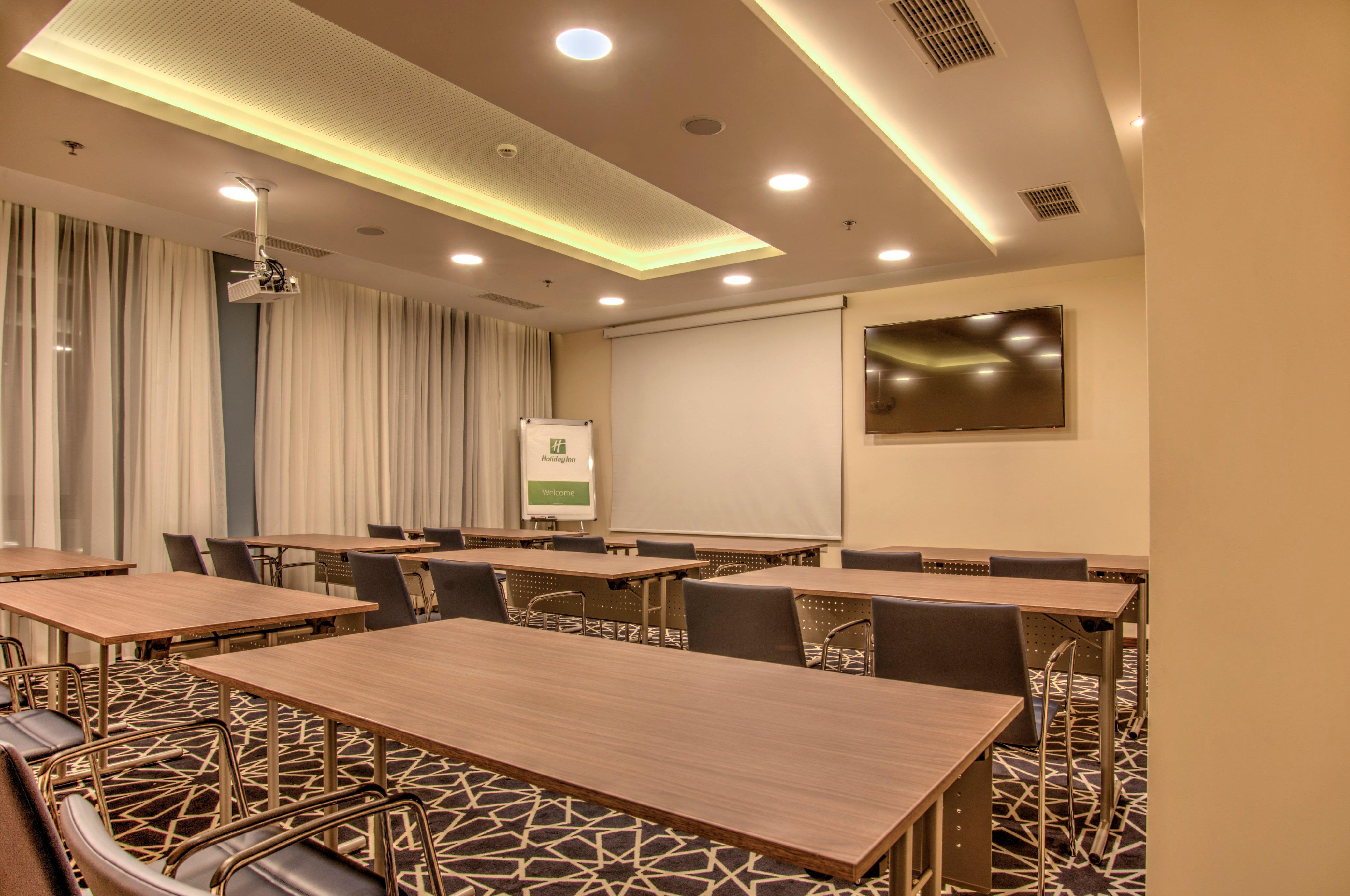 Holiday Inn Plovdiv By Ihg Экстерьер фото