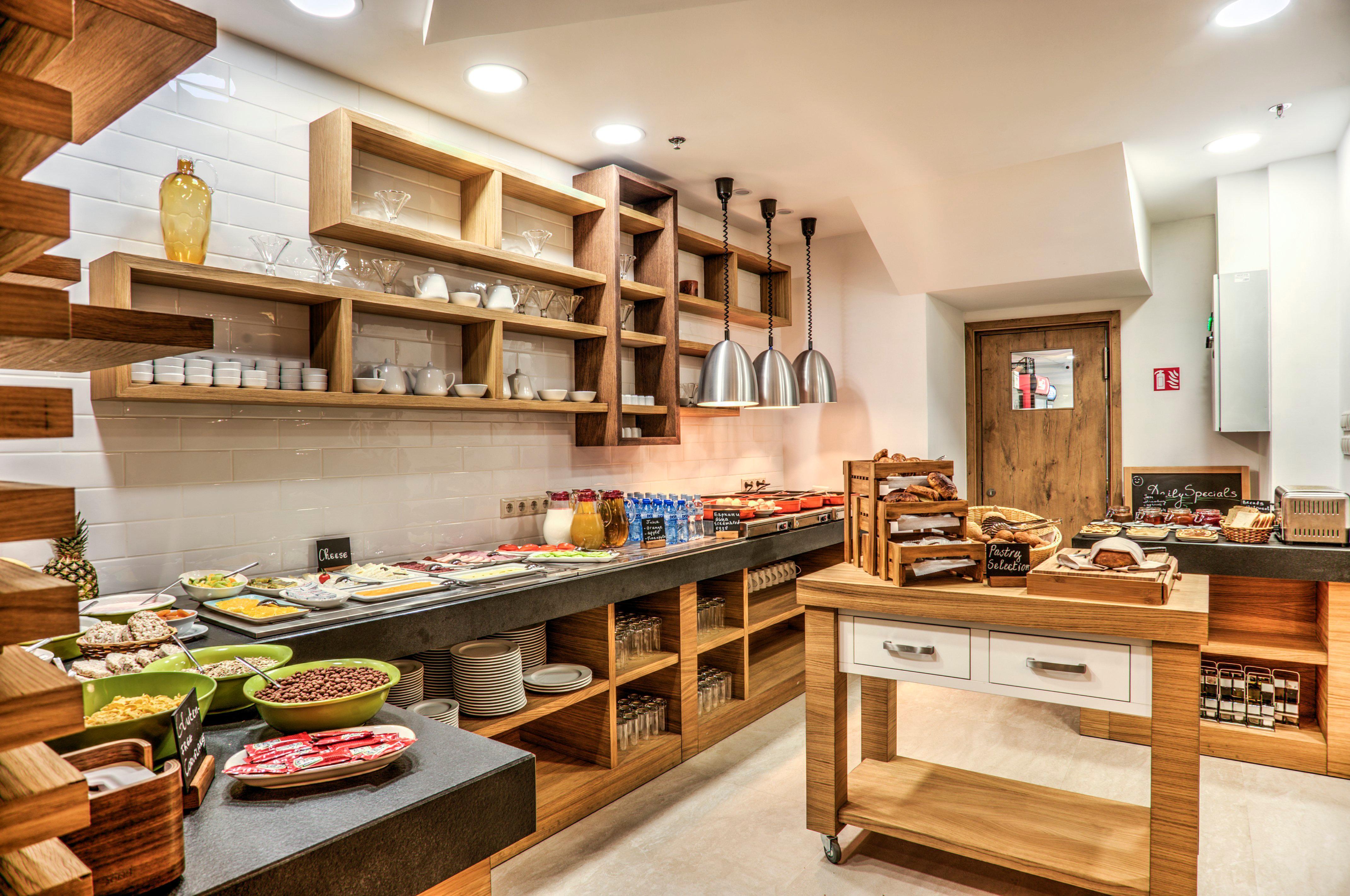Holiday Inn Plovdiv By Ihg Экстерьер фото