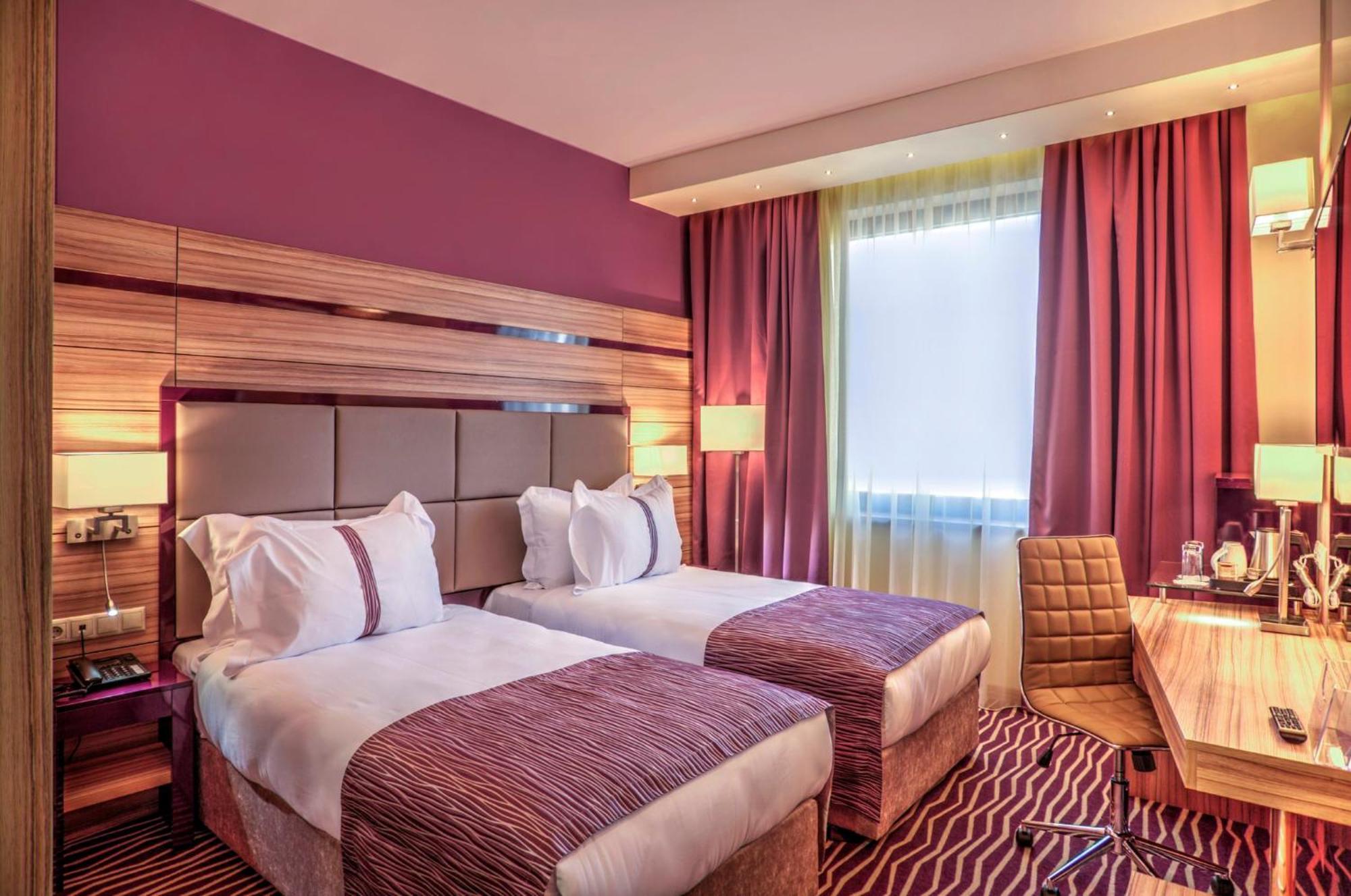 Holiday Inn Plovdiv, An Ihg Hotel Экстерьер фото