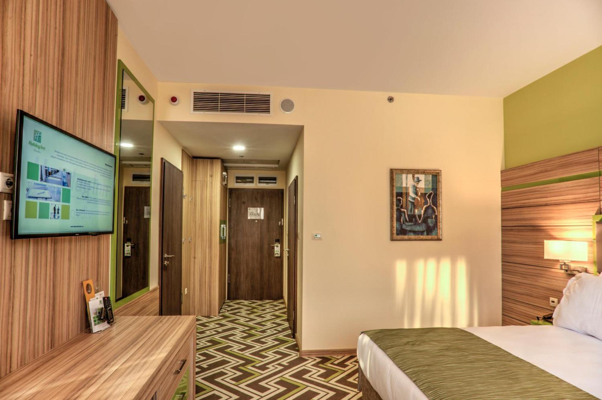 Holiday Inn Plovdiv By Ihg Экстерьер фото