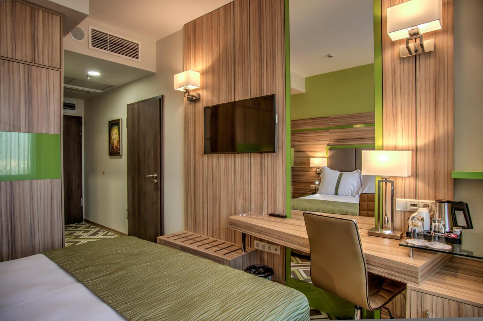 Holiday Inn Plovdiv By Ihg Экстерьер фото